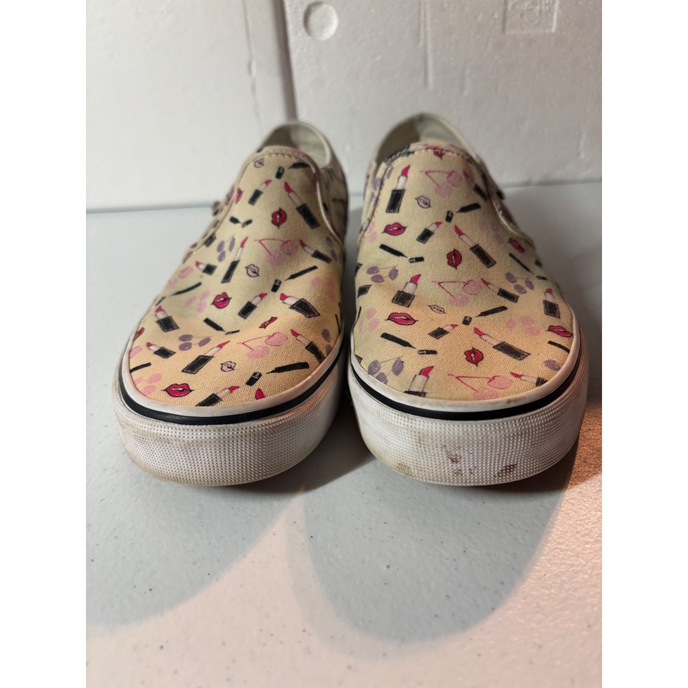 Vans Slip On Shoes Women's Size 9 Makeup Lipstick Kiss Lips Print Casual - Picture 3 of 9